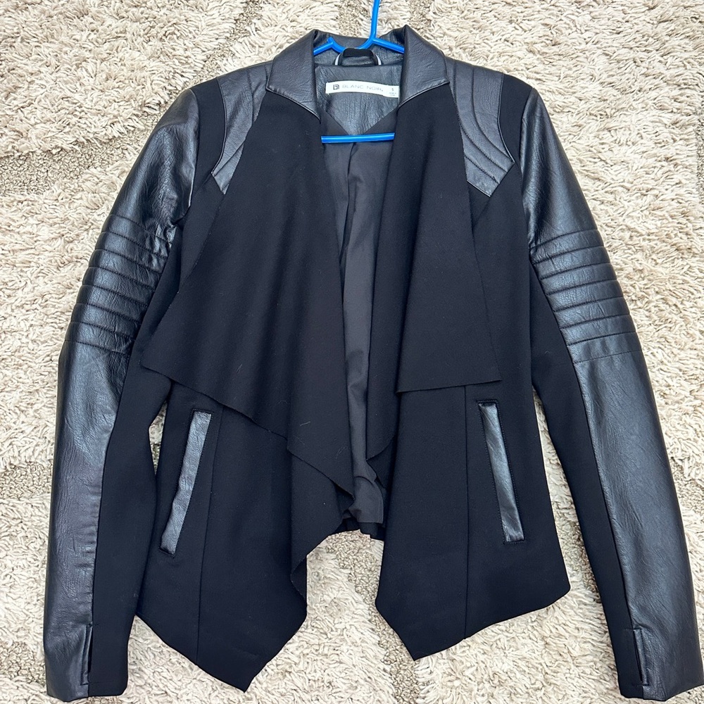 BLANC NOIR DRAPE FRONT JACKET